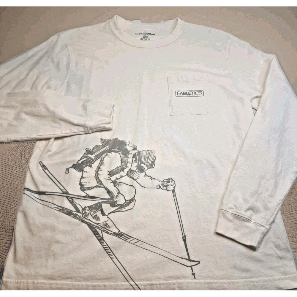 Fabletics Ski Graphic T-shirt Mens M Ivory NWOT Heavyweight Long Sleeve Pocket